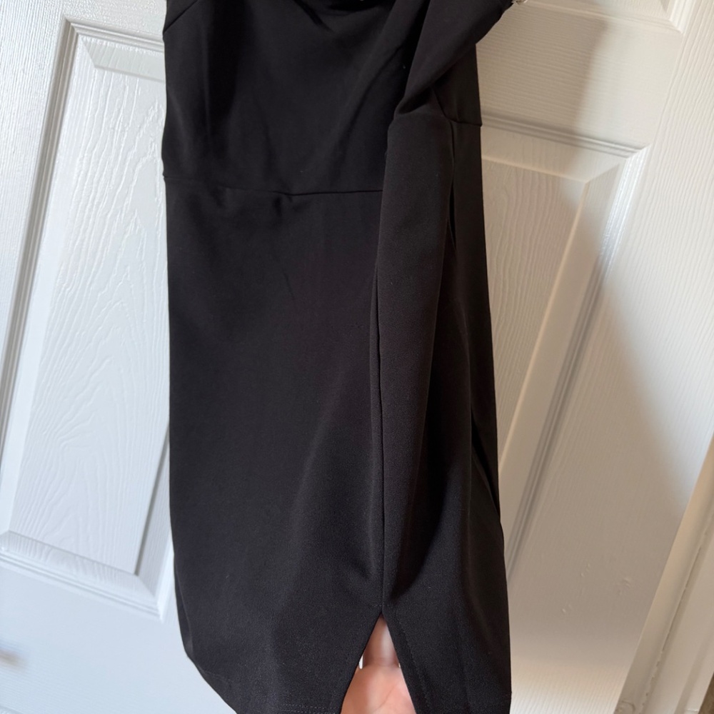 Dress - Picture 2 of 4